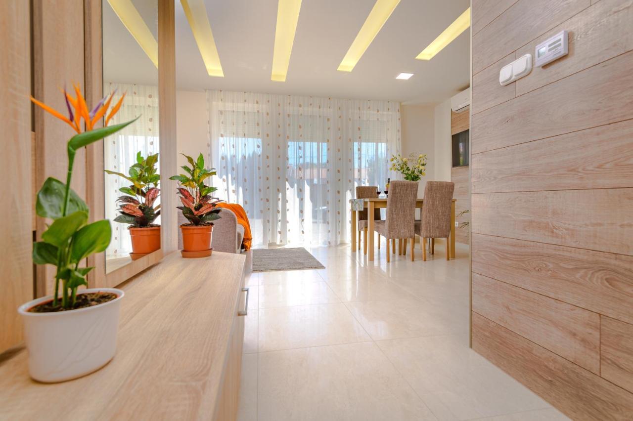 Hajdúszoboszló Bella Apartments No1 מראה חיצוני תמונה