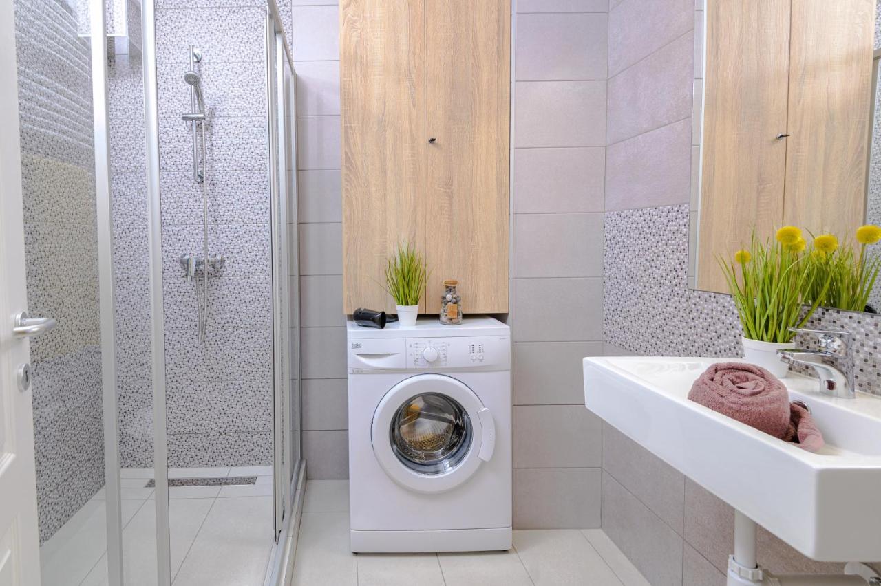 Hajdúszoboszló Bella Apartments No1 מראה חיצוני תמונה